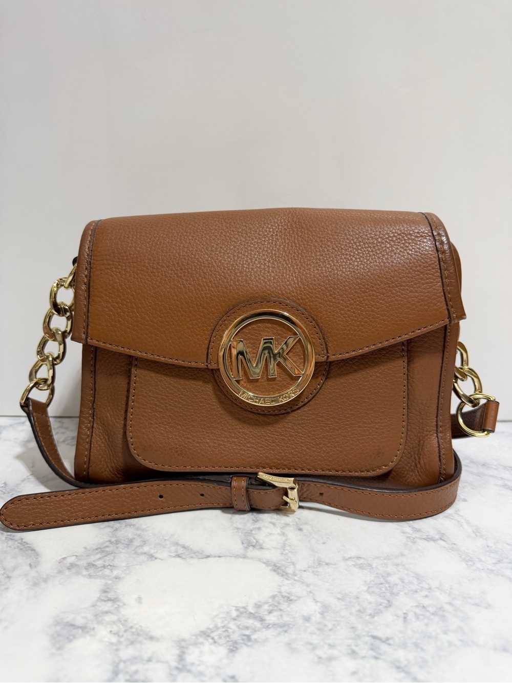 Michael Kors Margo brown pebbled leather crossbody messenger bag gold emblem